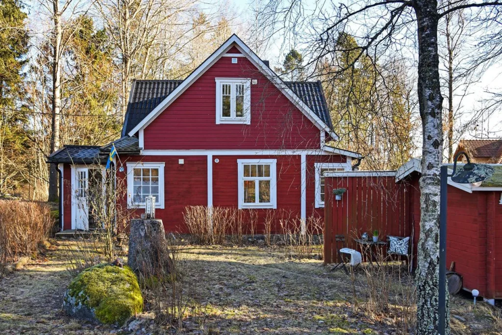 23. Renovering av tegeltak vid takla╠ecka